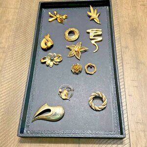 Jewelry Junk Drawer Lot Brooches Parklane Coro Monet Butler Gold Tone Job Lot